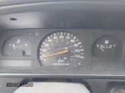 ✅ 1990 Toyota Pickup • VIN: JT4RN13P3L6014063 • Lot: 41895096. Wystawiony na IAAI z przebiegiem 216 328 mil. Bezpłatny archiwum sprzedaży aukcyjnych z USA i szczegółowy raport historii pojazdu na DreamBid. Zdjęcie 7.