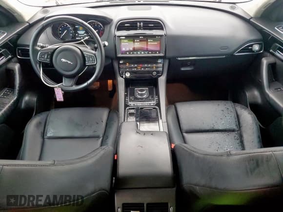 ✅ 2020 Jaguar F-Pace 25t Premium • VIN: SADCJ2FX3LA657565 • Lot: 81750005. Listed on Copart with 59,553 mi. Free auction sales archive from the USA and detailed vehicle history report at DreamBid. Image 8.