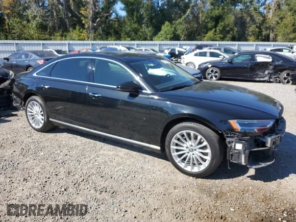 ✅ 2020 Audi A8 • VIN: WAU8EAF80LN002648 • Lot: 90338935. Wystawiony na Copart z przebiegiem 25 404 mil. Bezpłatny archiwum sprzedaży aukcyjnych z USA i szczegółowy raport historii pojazdu na DreamBid. Zdjęcie 4.