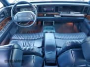 ✅ 1992 Buick Park Avenue • VIN: 1G4CW53L2N1604838 • Lot: 42542515. Wystawiony na Copart z przebiegiem 110 999 mil. Bezpłatny archiwum sprzedaży aukcyjnych z USA i szczegółowy raport historii pojazdu na DreamBid. Zdjęcie 8.