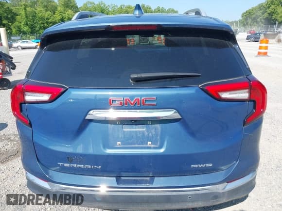 ✅ 2024 GMC Terrain SLT • VIN: 3GKALVEG7RL310682 • Lot: 42388049. Listed on IAAI with 9,792 mi. Free auction sales archive from the USA and detailed vehicle history report at DreamBid. Image 16.