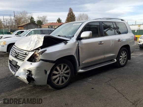 ✅ 2008 Lexus LX 570 • VIN: JTJHY00W384010961 • Lot: 92098555. Listed on Copart with 213,330 mi. Free auction sales archive from the USA and detailed vehicle history report at DreamBid. Image 1.