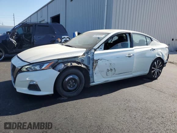 ✅ 2020 Nissan Altima SR • VIN: 1N4BL4CV3LC204895 • Lot: 93411115. Listed on Copart with 113,112 mi. Free auction sales archive from the USA and detailed vehicle history report at DreamBid. Image 1.