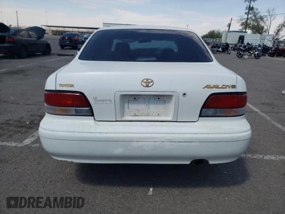 ✅ 1997 Toyota Avalon XL • VIN: 4T1BF12B8VU182635 • Лот: 69010194. Опубликован ранее на Copart с пробегом 224 893 миль. Бесплатный доступ к архиву аукционных продаж из США и подробный отчёт об истории автомобиля на DreamBid. Изображение 6.