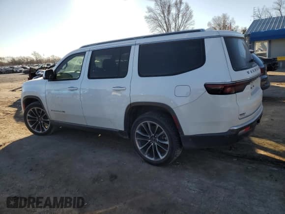 ✅ 2022 Jeep Wagoneer Series III • VIN: 1C4SJUDT6NS109379 • Lot: 84041884. Wystawiony na Copart z przebiegiem 71 091 mil. Bezpłatny archiwum sprzedaży aukcyjnych z USA i szczegółowy raport historii pojazdu na DreamBid. Zdjęcie 2.