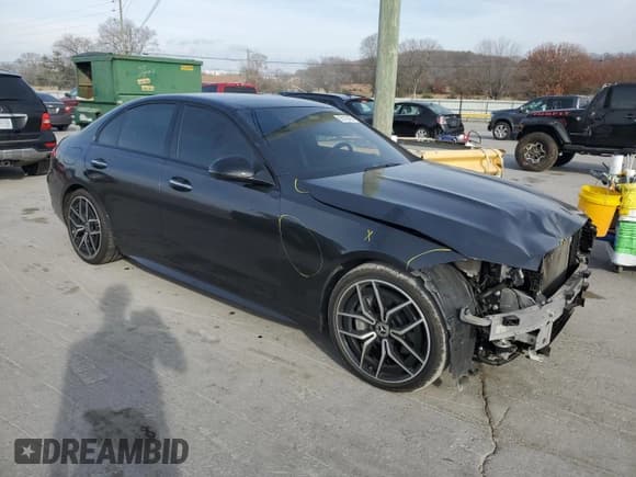 ✅ 2023 Mercedes-Benz C 300 • VIN: W1KAF4GB6PR128353 • Lot: 93119405. Wystawiony na Copart z przebiegiem 29 754 mil. Bezpłatny archiwum sprzedaży aukcyjnych z USA i szczegółowy raport historii pojazdu na DreamBid. Zdjęcie 4.