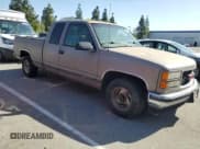 ✅ 1997 GMC Sierra 1500 • VIN: 2GTEC19MXV1553579 • Lot: 52266665. Wystawiony na Copart z przebiegiem 171 783 mil. Bezpłatny archiwum sprzedaży aukcyjnych z USA i szczegółowy raport historii pojazdu na DreamBid. Zdjęcie 4.