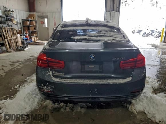 ✅ 2018 BMW 3 Series 330i • VIN: WBA8B9C57JEE81801 • Lot: 95073955. Listed on Copart with 105,358 mi. Free auction sales archive from the USA and detailed vehicle history report at DreamBid. Image 6.