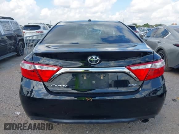 ✅ 2016 Toyota Camry XLE • VIN: 4T1BF1FK5GU505813 • Лот: 43198574. Опубликован ранее на IAAI с пробегом 139 790 миль. Бесплатный доступ к архиву аукционных продаж из США и подробный отчёт об истории автомобиля на DreamBid. Изображение 16.
