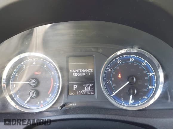 ✅ 2018 Toyota Corolla LE • VIN: 2T1BURHE4JC107223 • Lot: 43531461. Listed on IAAI with 126,014 mi. Free auction sales archive from the USA and detailed vehicle history report at DreamBid. Image 7.