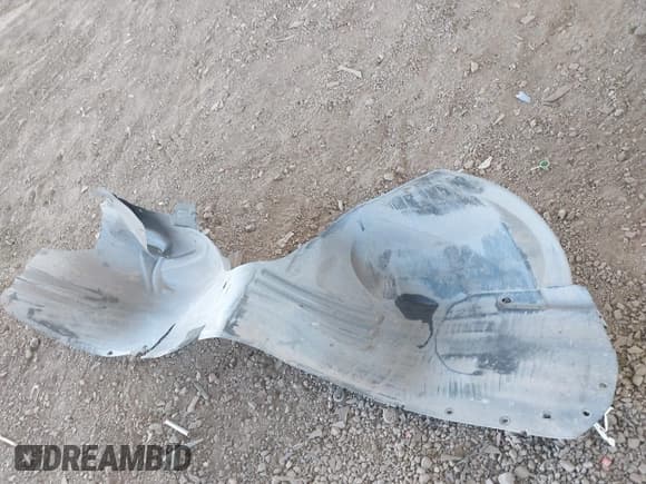 ✅ 2017 Ford Taurus Limited • VIN: 1FAHP2F83HG102456 • Lot: 43610234. Listed on IAAI with 138,877 mi. Free auction sales archive from the USA and detailed vehicle history report at DreamBid. Image 12.