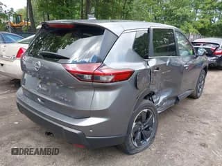 ✅ 2024 Nissan Rogue SV • VIN: JN8BT3BB9RW422444 • Lot: 42448618. Listed on IAAI with 15,429 mi. Free auction sales archive from the USA and detailed vehicle history report at DreamBid. Image 4.