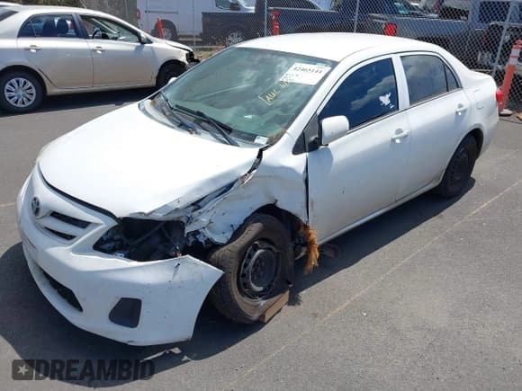 ✅ 2012 Toyota Corolla L • VIN: 2T1BU4EE6CC790942 • Lot: 42465144. Wystawiony na IAAI z przebiegiem 113 232 mil. Bezpłatny archiwum sprzedaży aukcyjnych z USA i szczegółowy raport historii pojazdu na DreamBid. Zdjęcie 6.