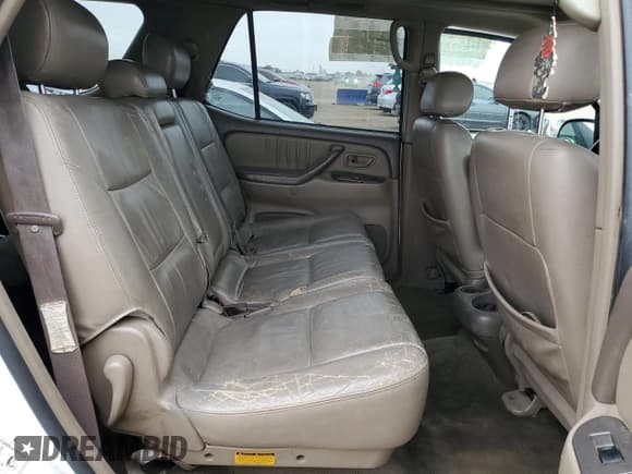 ✅ 2002 Toyota Sequoia Limited • VIN: 5TDBT48A82S062105 • Лот: 71801885. Опубликован ранее на Copart с пробегом 355 532 миль. Бесплатный доступ к архиву аукционных продаж из США и подробный отчёт об истории автомобиля на DreamBid. Изображение 11.