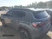 ✅ 2024 Jeep Compass Limited • VIN: 3C4NJDCN5RT581917 • Lot: 43504613. Wystawiony na IAAI z przebiegiem 56 081 mil. Bezpłatny archiwum sprzedaży aukcyjnych z USA i szczegółowy raport historii pojazdu na DreamBid. Zdjęcie 15.