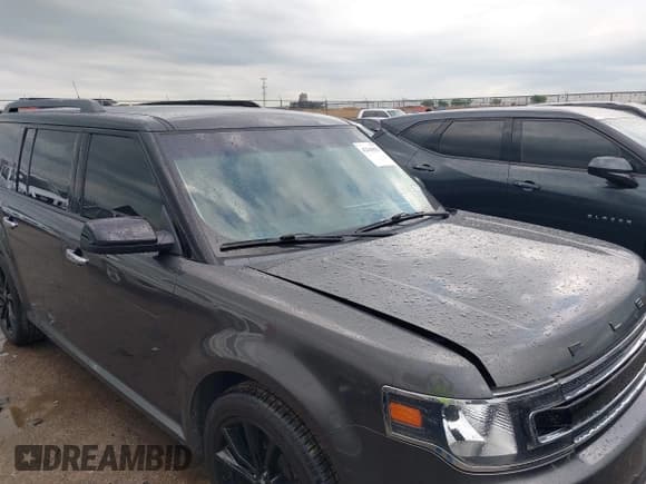 ✅ 2018 Ford Flex SEL • VIN: 2FMGK5C8XJBA01532 • Lot: 42169825. Wystawiony na IAAI z przebiegiem 112 715 mil. Bezpłatny archiwum sprzedaży aukcyjnych z USA i szczegółowy raport historii pojazdu na DreamBid. Zdjęcie 6.