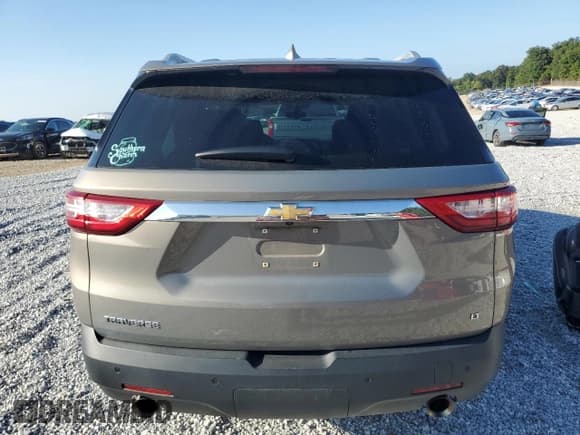 ✅ 2018 Chevrolet Traverse LT Cloth • VIN: 1GNERGKW4JJ235591 • Lot: 66465724. Wystawiony na Copart z przebiegiem 125 740 mil. Bezpłatny archiwum sprzedaży aukcyjnych z USA i szczegółowy raport historii pojazdu na DreamBid. Zdjęcie 6.