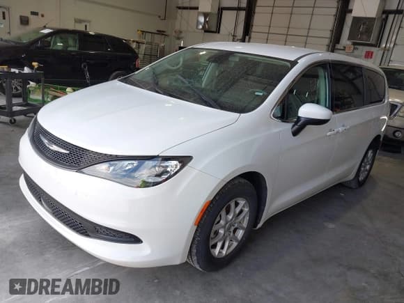 ✅ 2023 Chrysler Voyager LX • VIN: 2C4RC1CG6PR525139 • Lot: 42592831. Wystawiony na IAAI z przebiegiem 60 771 mil. Bezpłatny archiwum sprzedaży aukcyjnych z USA i szczegółowy raport historii pojazdu na DreamBid. Zdjęcie 2.