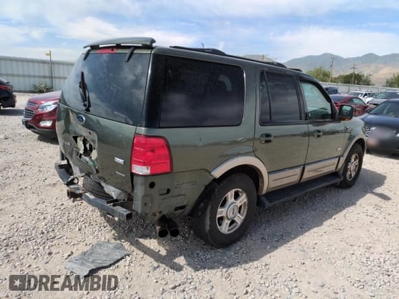 ✅ 2003 Ford Expedition Eddie Bauer • VIN: 1FMFU18L73LB33050 • Лот: 60155535. Опубликован ранее на Copart с пробегом 185 379 миль. Бесплатный доступ к архиву аукционных продаж из США и подробный отчёт об истории автомобиля на DreamBid. Изображение 3.