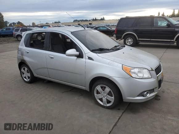 2011 Chevrolet Aveo 2LT z VIN KL1TG6DE6BB169620, wystawiony jako Copart lot #78449754 z przebiegiem 53 990 mil mil oraz Szkoda całkowita • Salvage title. Historia ofert i sprzedaży dostępna na DreamBid. Obrazek 4.