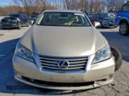 ✅ 2010 Lexus ES 330 • VIN: JTHBK1EG8A2387268 • Лот: 95967265. Опубликован ранее на Copart с пробегом 71 533 миль. Бесплатный доступ к архиву аукционных продаж из США и подробный отчёт об истории автомобиля на DreamBid. Изображение 5.