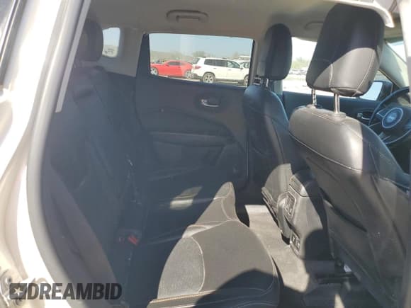 ✅ 2021 Jeep Compass Limited • VIN: 3C4NJCCBXMT564328 • Lot: 87093825. Wystawiony na Copart z przebiegiem 99 658 mil. Bezpłatny archiwum sprzedaży aukcyjnych z USA i szczegółowy raport historii pojazdu na DreamBid. Zdjęcie 10.