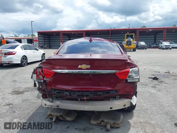 ✅ 2017 Chevrolet Impala LT • VIN: 2G1105S34H9108639 • Lot: 43096848. Listed on IAAI with 106,766 mi. Free auction sales archive from the USA and detailed vehicle history report at DreamBid. Image 18.