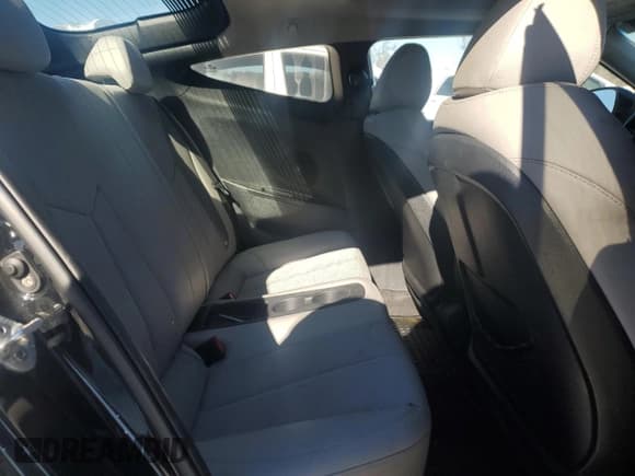 ✅ 2012 Hyundai Veloster w/Gray Int • VIN: KMHTC6AD9CU057704 • Lot: 41802095. Wystawiony na Copart z przebiegiem 158 334 mil. Bezpłatny archiwum sprzedaży aukcyjnych z USA i szczegółowy raport historii pojazdu na DreamBid. Zdjęcie 10.