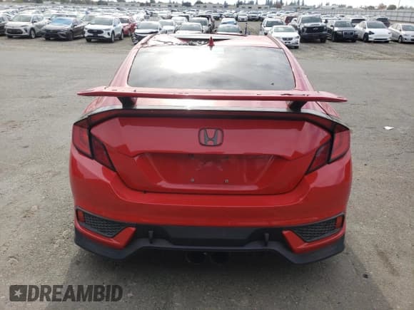 ✅ 2018 Honda Civic Si • VIN: 2HGFC3A52JH752391 • Лот: 92355515. Опубликован ранее на Copart с пробегом 61 510 миль. Бесплатный доступ к архиву аукционных продаж из США и подробный отчёт об истории автомобиля на DreamBid. Изображение 6.