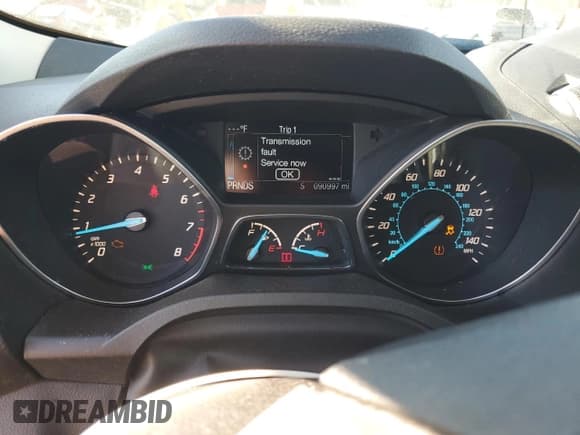 ✅ 2015 Ford Escape SE • VIN: 1FMCU0GX7FUB77775 • Лот: 89622535. Опубликован ранее на Copart с пробегом 90 997 миль. Бесплатный доступ к архиву аукционных продаж из США и подробный отчёт об истории автомобиля на DreamBid. Изображение 9.