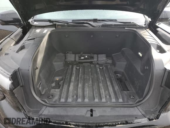 ✅ 2024 Chevrolet Silverado EV Work Truck • VIN: 1GC10UED8RU205692 • Лот: 86214644. Опубликован ранее на Copart с пробегом 342 миль. Бесплатный доступ к архиву аукционных продаж из США и подробный отчёт об истории автомобиля на DreamBid. Изображение 11.