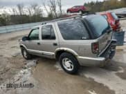 ✅ 2000 Chevrolet Blazer LT • VIN: 1GNDT13W0Y2119558 • Лот: 91049055. Опубликован ранее на Copart с пробегом 198 685 миль. Бесплатный доступ к архиву аукционных продаж из США и подробный отчёт об истории автомобиля на DreamBid. Изображение 2.