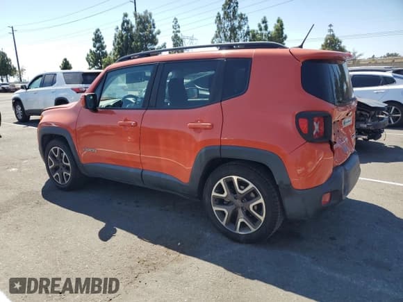 ✅ 2015 Jeep Renegade Latitude • VIN: ZACCJABT1FPC11749 • Лот: 80333315. Опубликован ранее на Copart с пробегом 174 955 миль. Бесплатный доступ к архиву аукционных продаж из США и подробный отчёт об истории автомобиля на DreamBid. Изображение 2.