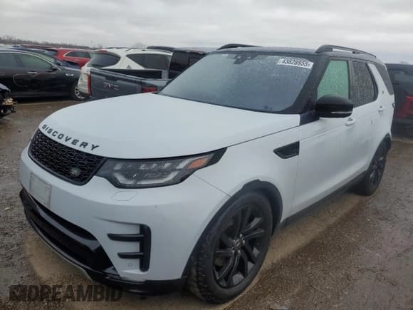 ✅ 2018 Land Rover Discovery HSE Luxury • VIN: SALRT2RK6JA062392 • Lot: 43828955. Listed on Copart with 145,944 mi. Free auction sales archive from the USA and detailed vehicle history report at DreamBid. Image 1.