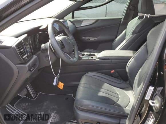 ✅ 2022 Lexus NX 350 F Sport • VIN: JTJKGCEZ6N5000640 • Lot: 42488723. Wystawiony na Copart z przebiegiem 9 705 mil. Bezpłatny archiwum sprzedaży aukcyjnych z USA i szczegółowy raport historii pojazdu na DreamBid. Zdjęcie 7.