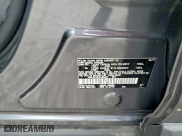 ✅ 2017 Toyota RAV4 XLE • VIN: JTMRJREV8HD142470 • Лот: 94296495. Опубликован ранее на Copart с пробегом 133 798 миль. Бесплатный доступ к архиву аукционных продаж из США и подробный отчёт об истории автомобиля на DreamBid. Изображение 13.