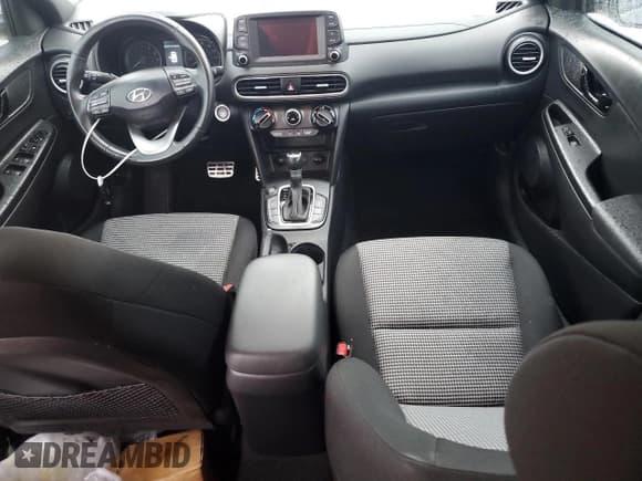 ✅ 2021 Hyundai Kona Night Edition • VIN: KM8K63A51MU671478 • Лот: 74240174. Опубликован ранее на Copart с пробегом 32 494 миль. Бесплатный доступ к архиву аукционных продаж из США и подробный отчёт об истории автомобиля на DreamBid. Изображение 8.