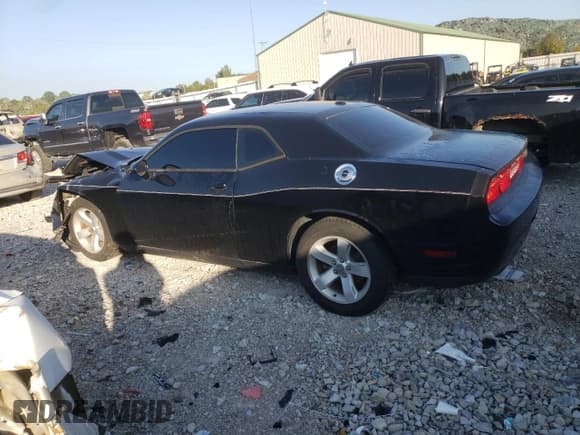 ✅ 2013 Dodge Challenger SXT • VIN: 2C3CDYAG3DH728591 • Lot: 69628724. Wystawiony na Copart z przebiegiem 133 505 mil. Bezpłatny archiwum sprzedaży aukcyjnych z USA i szczegółowy raport historii pojazdu na DreamBid. Zdjęcie 2.