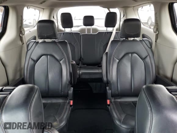 ✅ 2018 Chrysler Pacifica Touring L Plus • VIN: 2C4RC1EG4JR352676 • Lot: 85263895. Listed on Copart with 67,436 mi. Free auction sales archive from the USA and detailed vehicle history report at DreamBid. Image 10.