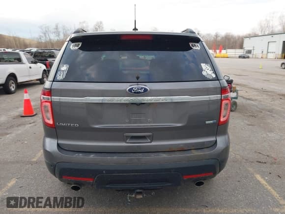 ✅ 2013 Ford Explorer Limited • VIN: 1FM5K8F89DGA51713 • Lot: 41909580. Wystawiony na IAAI z przebiegiem 151 274 mil. Bezpłatny archiwum sprzedaży aukcyjnych z USA i szczegółowy raport historii pojazdu na DreamBid. Zdjęcie 16.