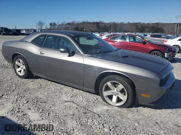 ✅ 2011 Dodge Challenger • VIN: 2B3CJ4DG6BH596191 • Lot: 41855095. Wystawiony na Copart z przebiegiem 247 901 mil. Bezpłatny archiwum sprzedaży aukcyjnych z USA i szczegółowy raport historii pojazdu na DreamBid. Zdjęcie 4.