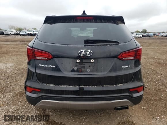✅ 2018 Hyundai Santa Fe 2.4L • VIN: 5NMZU3LBXJH088468 • Лот: 82470025. Опубликован ранее на Copart с пробегом 120 200 миль. Бесплатный доступ к архиву аукционных продаж из США и подробный отчёт об истории автомобиля на DreamBid. Изображение 6.