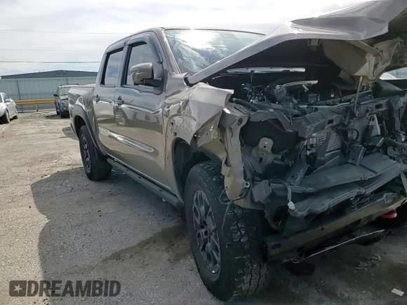 ✅ 2022 Nissan Frontier SV • VIN: 1N6ED1EKXNN605922 • Lot: 70353795. Listed on Copart with 39,264 mi. Free auction sales archive from the USA and detailed vehicle history report at DreamBid. Image 13.