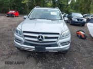 ✅ 2014 Mercedes-Benz GL 450 • VIN: 4JGDF7CE4EA298842 • Lot: 43301405. Wystawiony na IAAI z przebiegiem 87 716 mil. Bezpłatny archiwum sprzedaży aukcyjnych z USA i szczegółowy raport historii pojazdu na DreamBid. Zdjęcie 12.