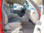 ✅ 2006 Chevrolet Silverado 2500HD LT3 • VIN: 1GCHK23D46F270846 • Lot: 41395200. Wystawiony na IAAI z przebiegiem 213 315 mil. Bezpłatny archiwum sprzedaży aukcyjnych z USA i szczegółowy raport historii pojazdu na DreamBid. Zdjęcie 5.