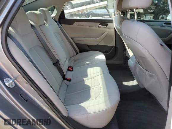 ✅ 2019 Hyundai Sonata SE • VIN: 5NPE24AF5KH792856 • Лот: 69720415. Опубликован ранее на Copart с пробегом 85 177 миль. Бесплатный доступ к архиву аукционных продаж из США и подробный отчёт об истории автомобиля на DreamBid. Изображение 10.