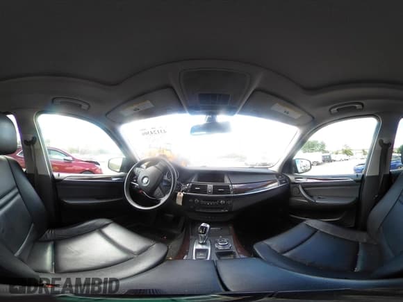 ✅ 2013 BMW X5 xDrive50i • VIN: 5UXZV8C53DL426721 • Lot: 43124306. Wystawiony na IAAI z przebiegiem 124 812 mil. Bezpłatny archiwum sprzedaży aukcyjnych z USA i szczegółowy raport historii pojazdu na DreamBid. Zdjęcie 18.