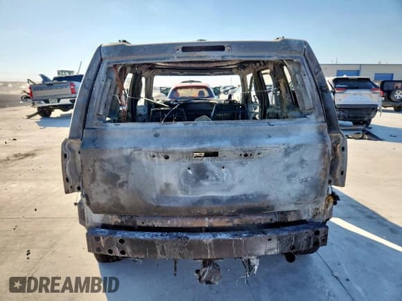 ✅ 2014 Jeep Patriot Latitude • VIN: 1C4NJRFB4ED784537 • Lot: 82477675. Wystawiony na Copart z przebiegiem Nie podano. Bezpłatny archiwum sprzedaży aukcyjnych z USA i szczegółowy raport historii pojazdu na DreamBid. Zdjęcie 6.