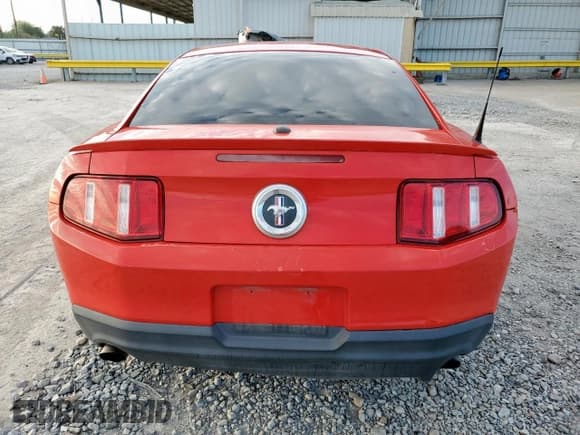 ✅ 2011 Ford Mustang V6 • VIN: 1ZVBP8AM7B5109563 • Lot: 84240165. Listed on Copart with 48,962 mi. Free auction sales archive from the USA and detailed vehicle history report at DreamBid. Image 6.