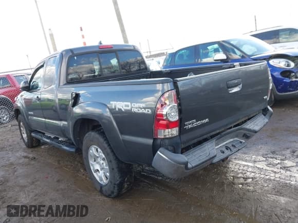 ✅ 2015 Toyota Tacoma • VIN: 5TFUU4EN5FX129840 • Лот: 41665018. Опубликован ранее на IAAI с пробегом 137 102 миль. Бесплатный доступ к архиву аукционных продаж из США и подробный отчёт об истории автомобиля на DreamBid. Изображение 3.